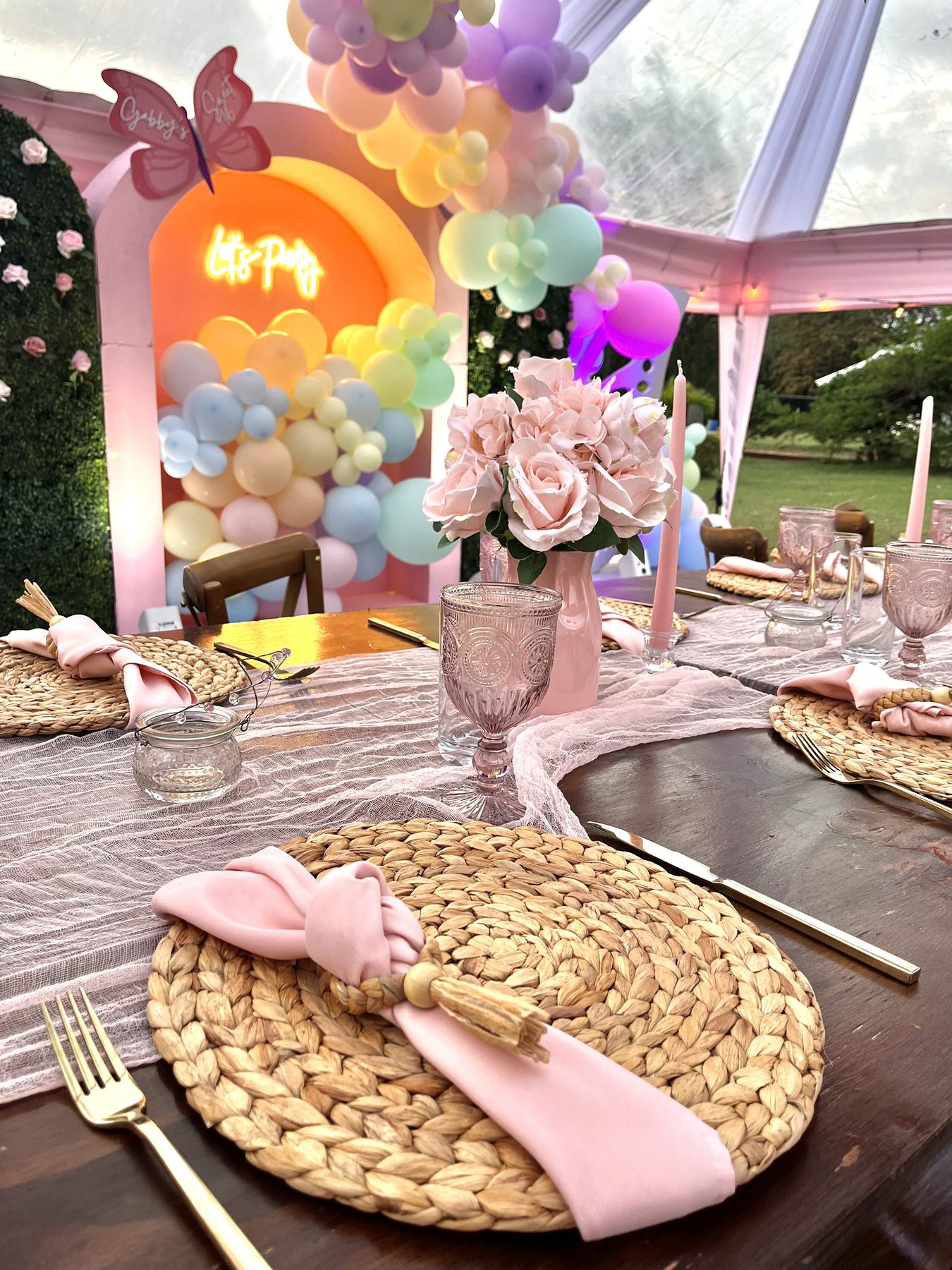 Baby shower styling
